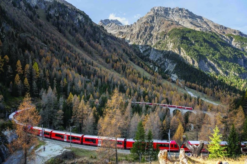 أطول قطار في العالم يجتاز مسافة 25 كيلومترا في 44 دقيقة