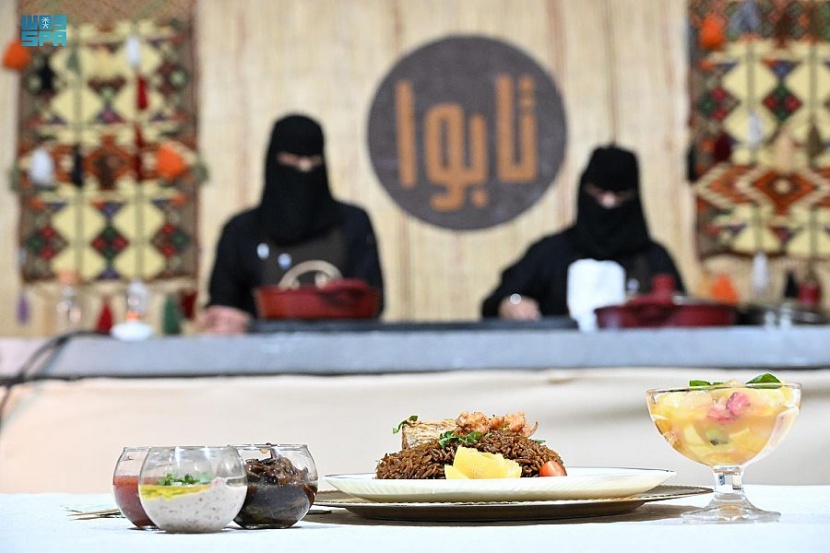 «الصيادية» وجبة ساحلية يعدها أهالي تبوك على طريقتهم