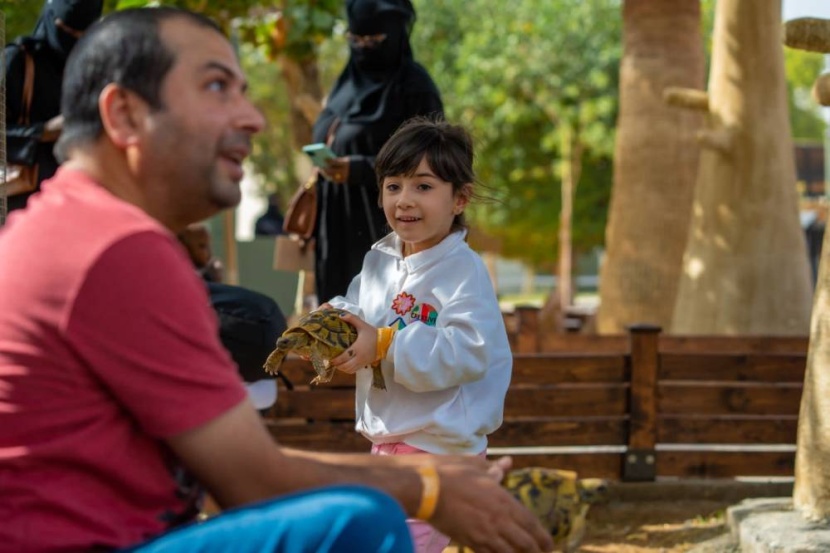 «رياض زوو» .. تجارب تفاعلية وعروض حية تظهر بسمة الأطفال