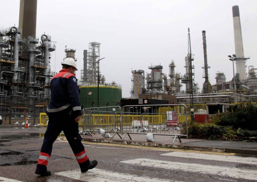 أسعار النفط تتلقى دعما من اعتدال بيانات التضخم الأمريكية .. رهانات على بطء التشديد النقدي