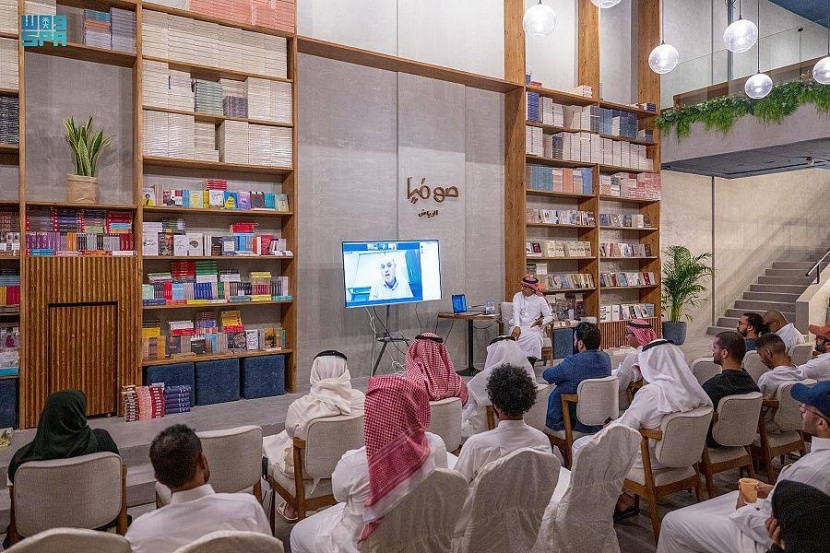 أسئلة كبيرة في عالم لا يكف عن «التفلسف»