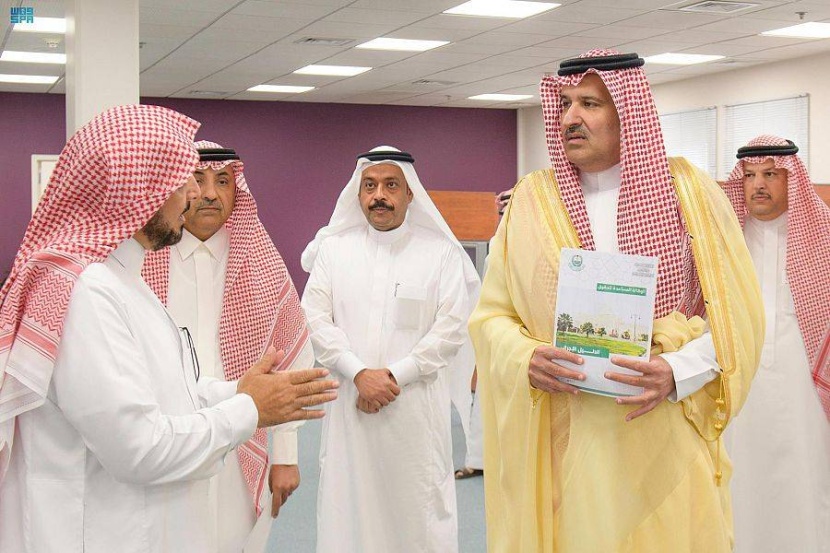 أمير المدينة المنورة يطلع على الخطة التطويرية لأعمال «الحقوق والإدارة القانونية»