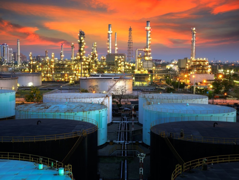 ارتفاع طفيف لأسعار النفط بعد بيانات عن هبوط مخزونات النفط الأمريكي 