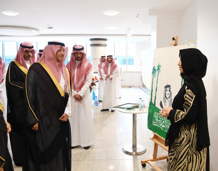 محافظ الأحساء يفتتح معرض الكتاب الثاني في جامعة الملك فيصل