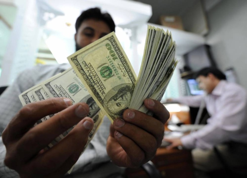 الأدنى في 8 أشهر .. 11.24 مليار ريال تحويلات الأجانب في أكتوبر