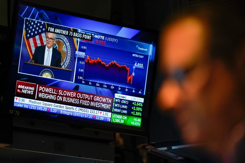 الأسهم الأمريكية تغلق منخفضة بفعل توقعات مبيعات قاتمة في تجارة التجزئة