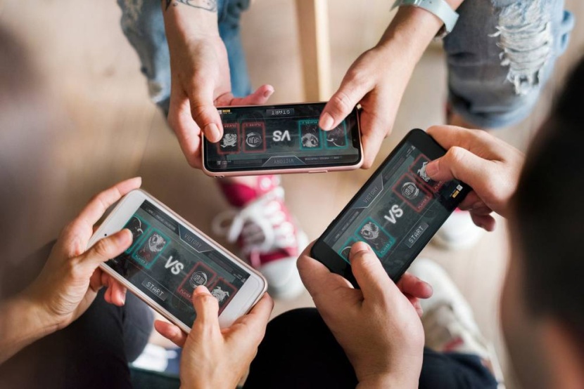 سوق ألعاب الهاتف الجوال تتراجع إلى 92.2 مليار دولار