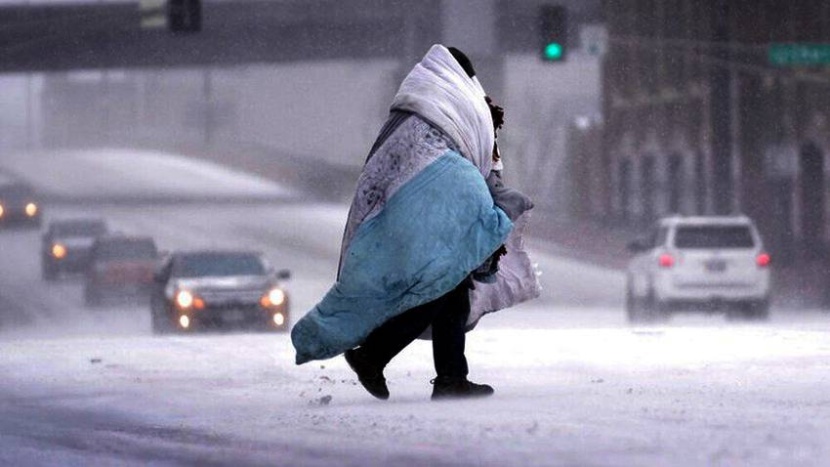 عدة روابط تجمع بين موجات البرد القارس وارتفاع الحرارة