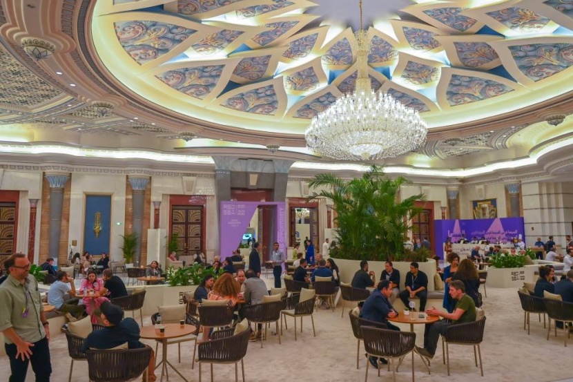 مهرجان البحر الأحمر يكرم المواهب النسائية في صناعة السينما