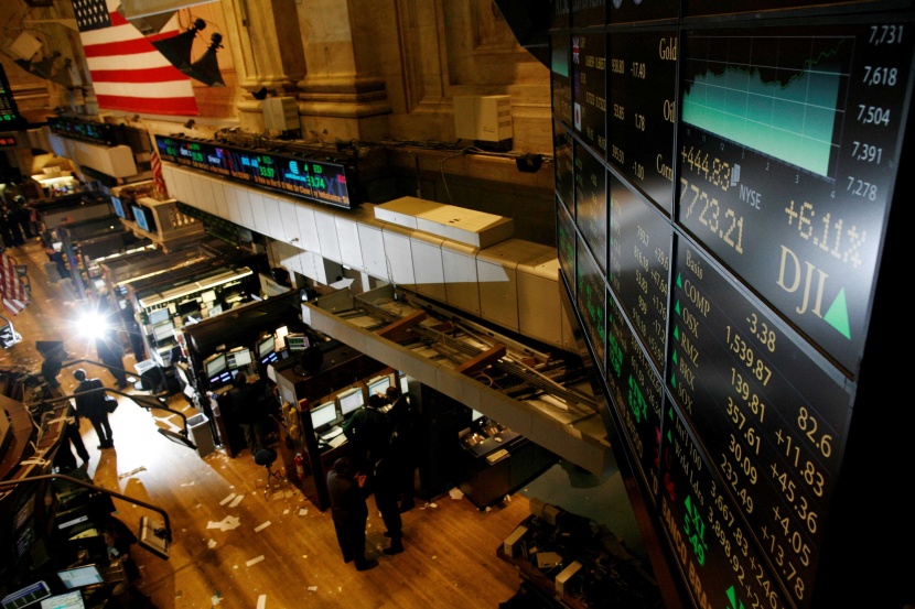 وول ستريت تغلق على ارتفاع بعد تجنب باول الحديث عن سياسة الفائدة