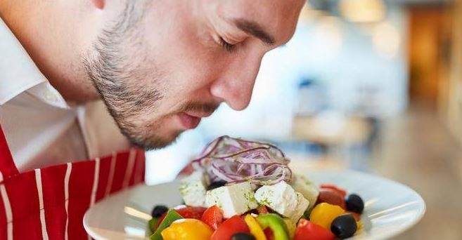 الحواس المختلفة .. ركيزة أساسية في اختيار نوع الطعام