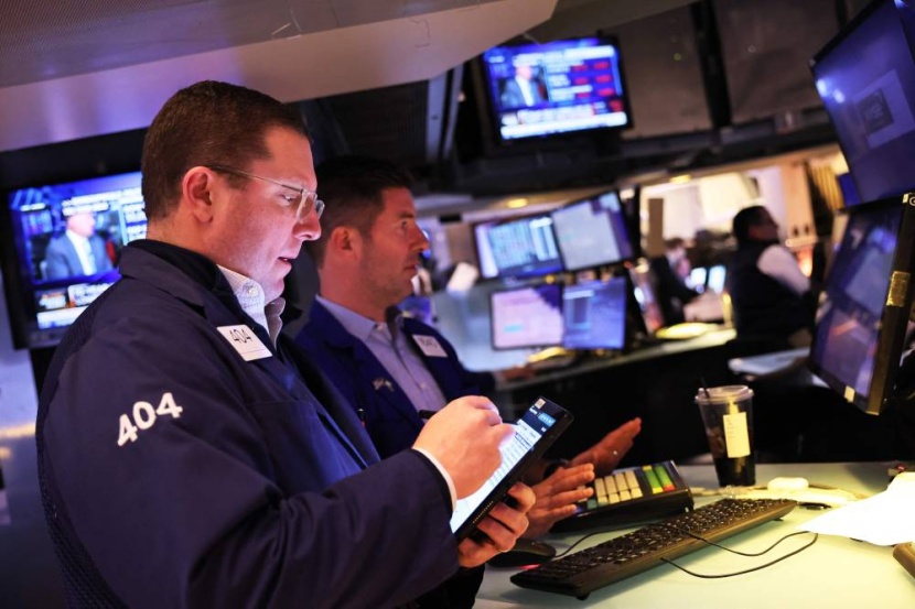 بيانات سوق العمل القوية تضغط على الأسهم الأمريكية