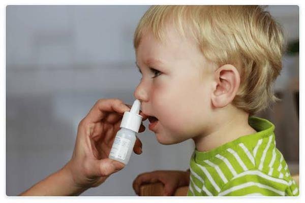 إخصائية: استخدام قطرات الأنف للأطفال يسبب الإدمان