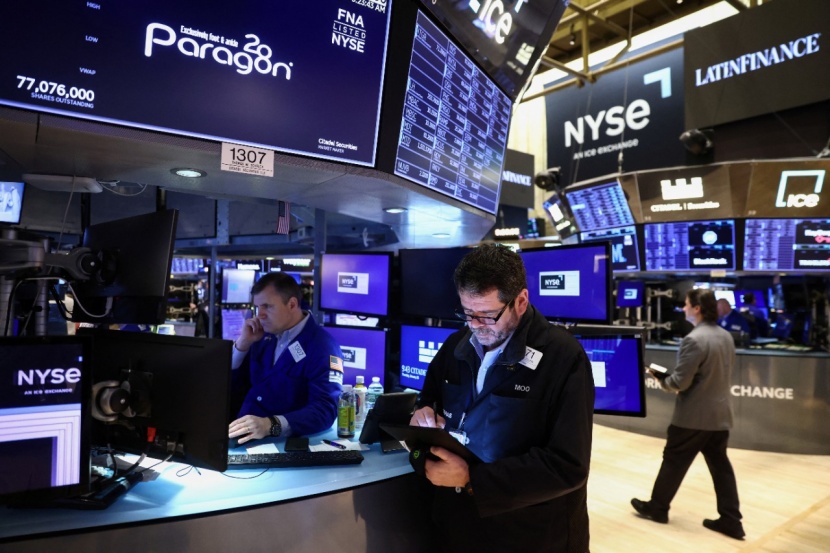 بيانات اقتصادية قوية تدعم الأسهم الأمريكية .. "ناسداك" يقفز 1.3 %