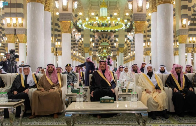 أمير المدينة المنورة يدشن الإصدار الأول لموسوعة معمار المسجد النبوي