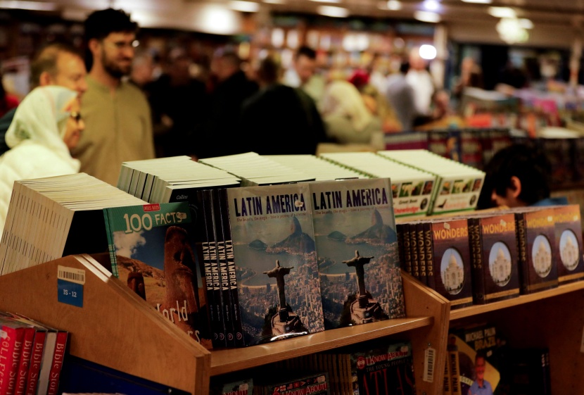 أكبر معرض كتب عائم في العالم يرسو في مصر