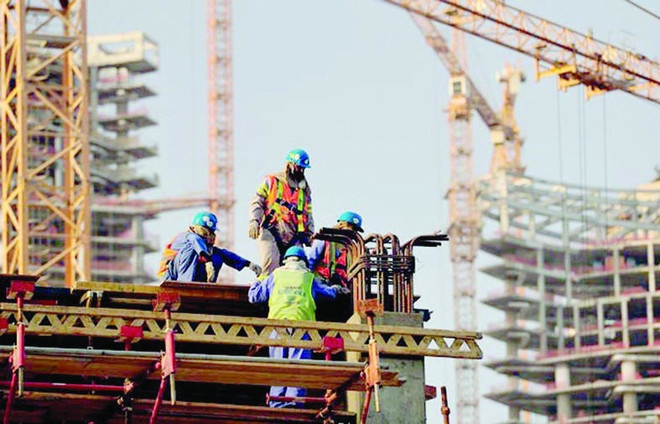 السعودية تدرس تحويل قطاع المقاولات إلى صناعة .. 19 مبادرة ودليل شامل لحوكمة المنشآت