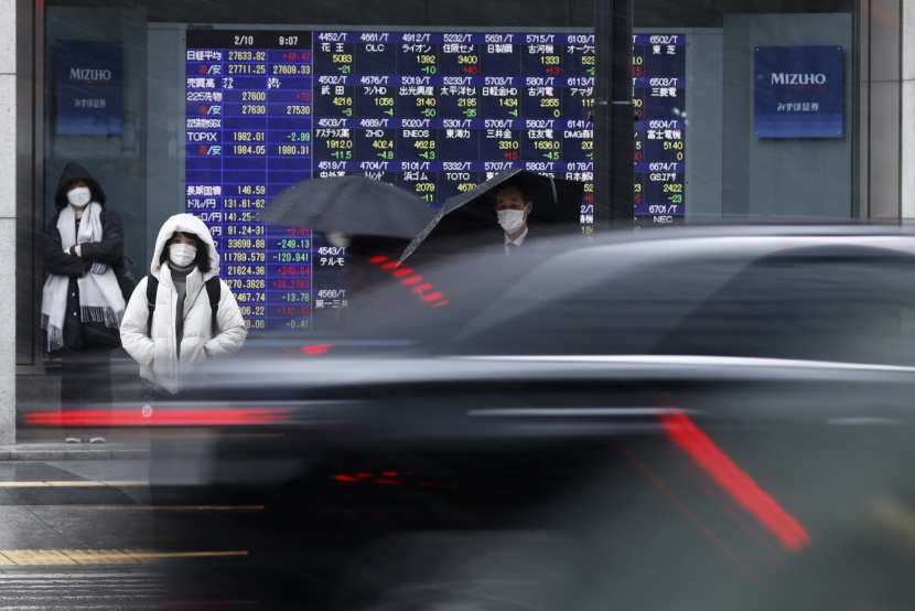 نيكاي يرتفع ويقترب من أعلى مستوى في شهرين