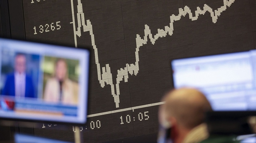 أسهم أوروبا تنخفض مع تراجع "باركليز" و"كرينج"