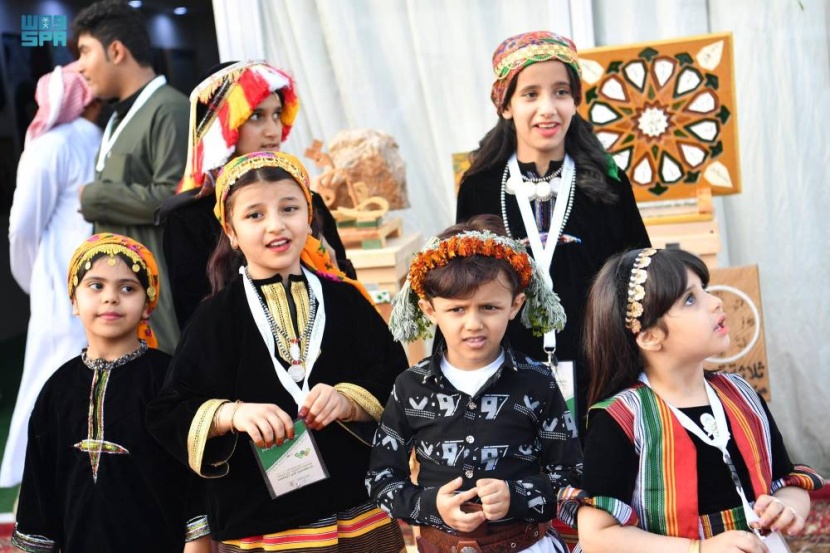 أطفال الداير