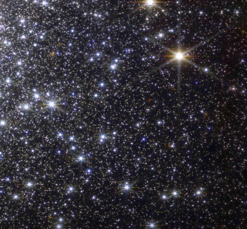 «جيمس ويب» يرصد مجرات تعود إلى 13.8 مليار عام