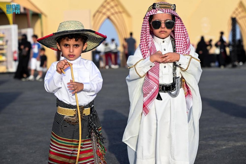 اللحمة الوطنية .. منذ الصغر