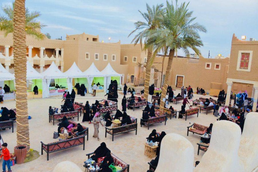 مهرجان الحنيني .. ورش عمل لتنمية الأسر المنتجة