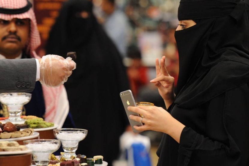 «فنون الطهي» تشارك متذوقي الشوكولاتة في معرض جدة سوبر دوم
