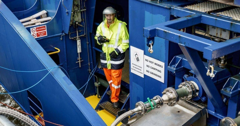 تذبذبات سعرية متلاحقة لأسعار النفط .. ضغوط هبوطية مقابلة للمعنويات المرتفعة