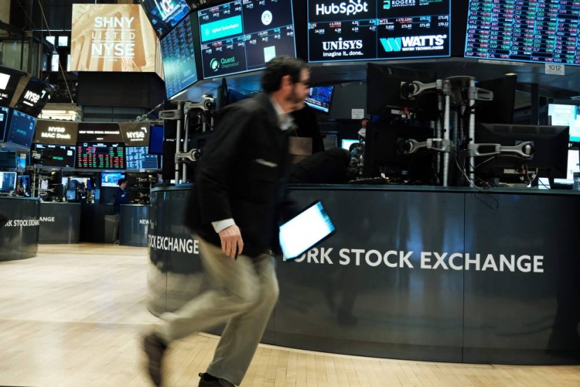  الأسهم الأمريكية تهوي إثر مخاوف اضطرابات المصارف