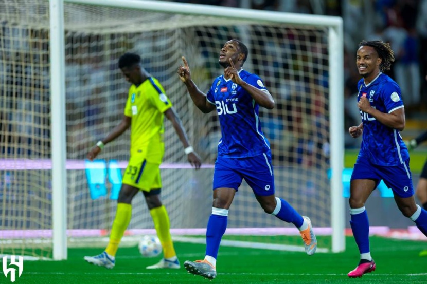الهلال .. الانتفاضة بـ «رباعية»