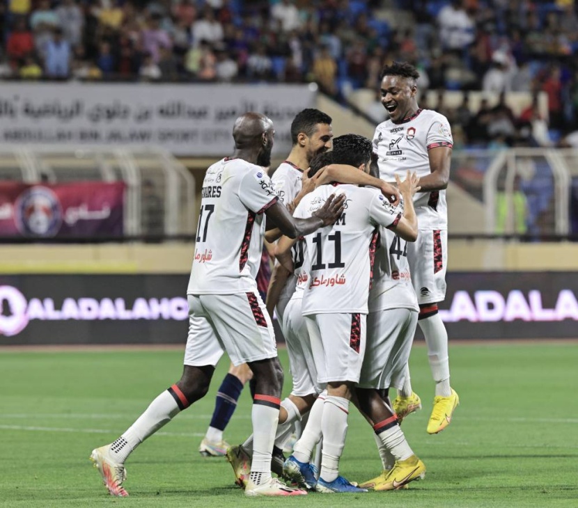 ضمك والرائد .. الانتعاش بـ 3