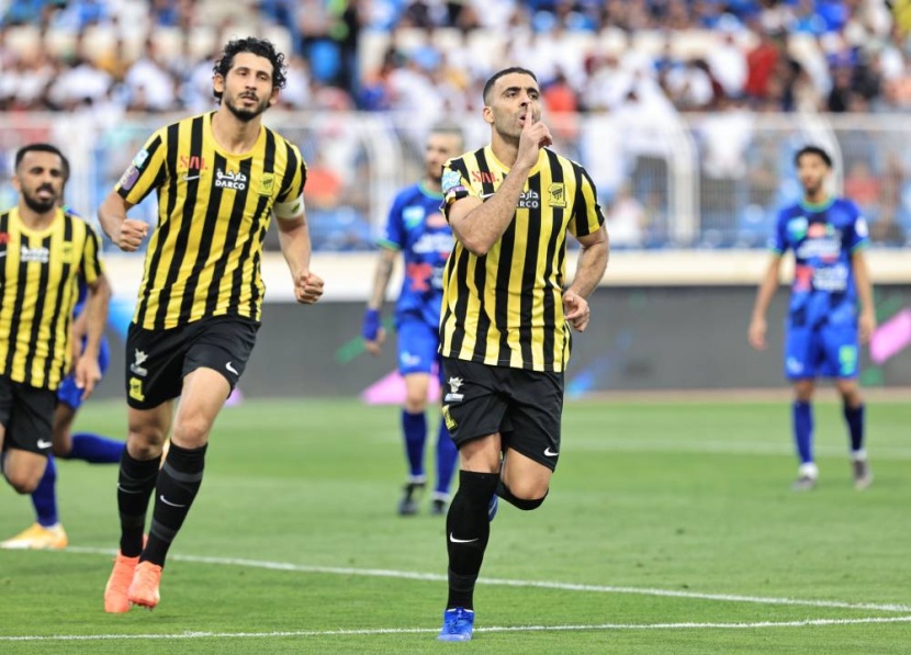 حمدالله .. الصدارة بـ "هاتريك"