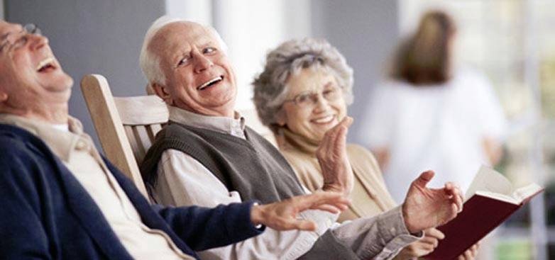 السعادة ليست مسألة مال .. ولا عمر أيضا