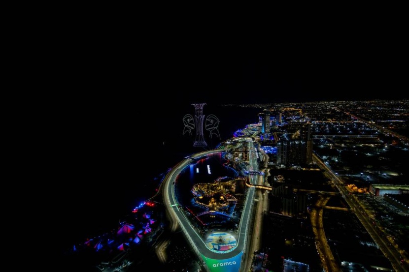 بيريز بطلا لـ «فورمولا 1» السعودية