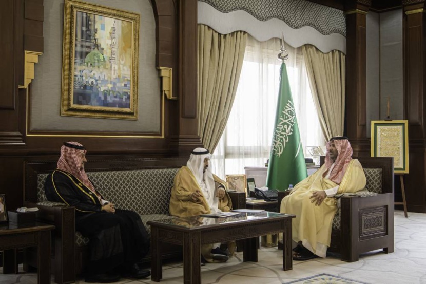 الأمير فيصل بن سلمان: دور محوري لجمعية حياة الخيرية في رعاية المستفيدين