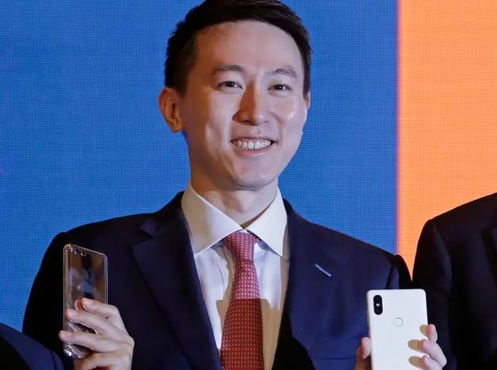 لتجنب حظر التطبيق .. رئيس "تيك توك" في الكونجرس الأمريكي