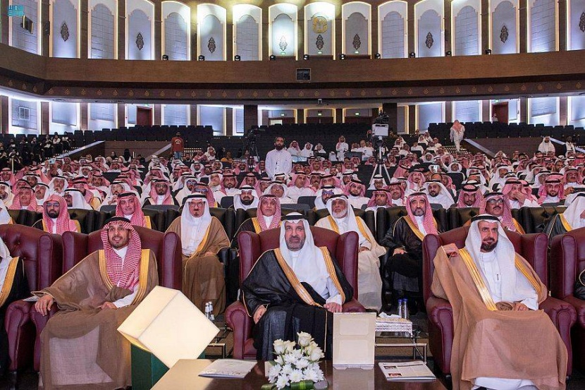 أمير المدينة المنورة يرعى الحفل الختامي لجائزة الأداء الحكومي المتميز