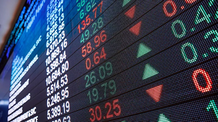 بعد 6 جلسات خضراء.. "تاسي" يهبط 0.6% ويغلق قرب 10400 نقطة