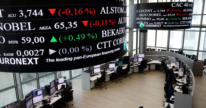 ارتفاع الأسهم الأوروبية مدعومة بآمال توقف رفع الفائدة الأمريكية 