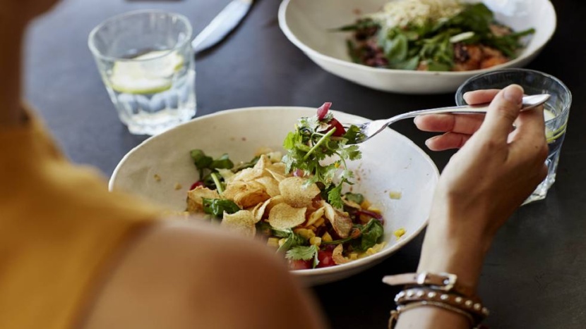 دراسة: وجبة واحدة يوميا كنظام غذائي يؤثر سلبا في الجسد