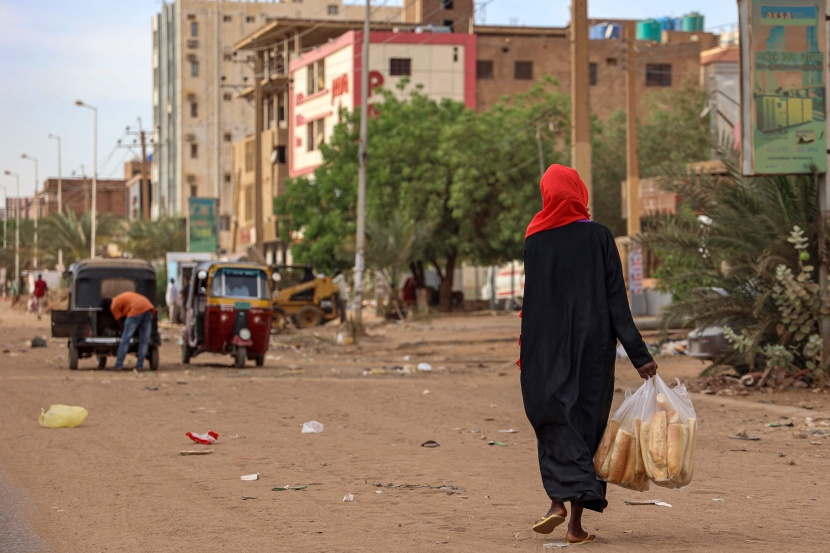 السودان: استمرار القصف في الخرطوم .. وارتفاع الضحايا إلى 270 شخصا و2600 جريحا