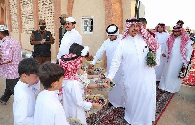 56 % من السعوديين يقضون صباح العيد مع الأسرة .. و 36 % في تجمع عائلي كبير