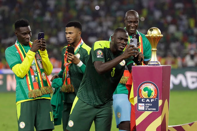 مصر والجزائر تتنافسان على استضافة كأس إفريقيا 2027