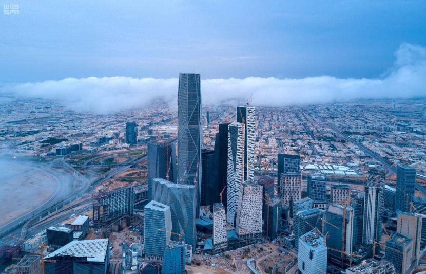 السعودية تنجح في تخفيض احتياجاتها التمويلية 58 % .. مزيج من الاستباقية والشراء المبكر لديونها