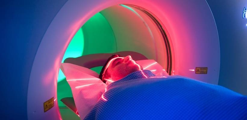 تطوير تقنيات ليزرية تستخدم في المجالات الطبية