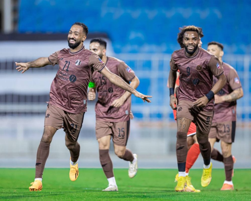 الشباب .. التأهل بـ 3