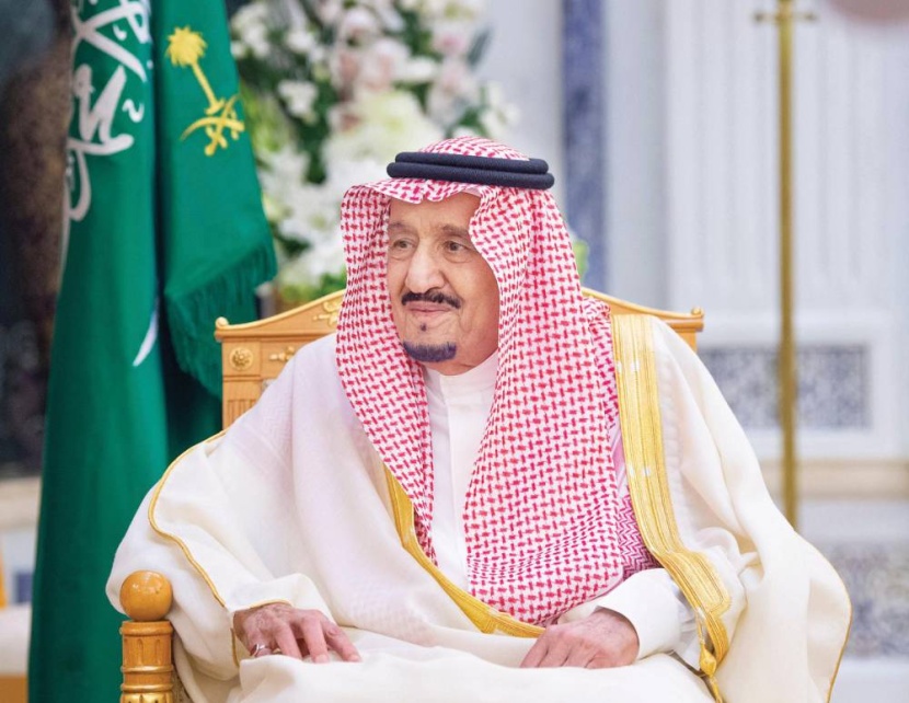 ولي العهد يتوج بطل كأس الملك