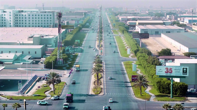 وزير المالية: إعفاء من ضريبة القيمة المضافة على المعاملات داخل المناطق الخاصة
