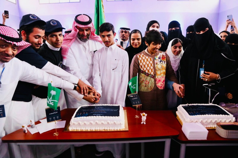 طلبة " تعليم الرياض" يختتمون مشاركتهم في التجارب التعليمية حول الفضاء 